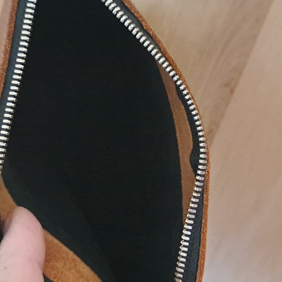 Parker Clay Gigi Zip Pouch - Picture 5 of 7